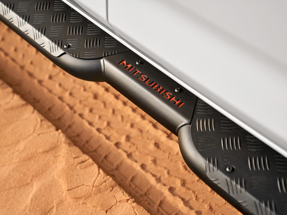 Side protection bars